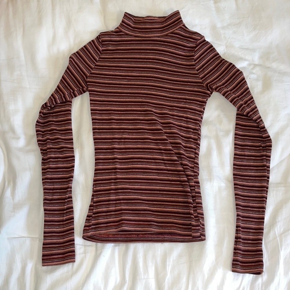 Hollister Mock Neck Fitted Top